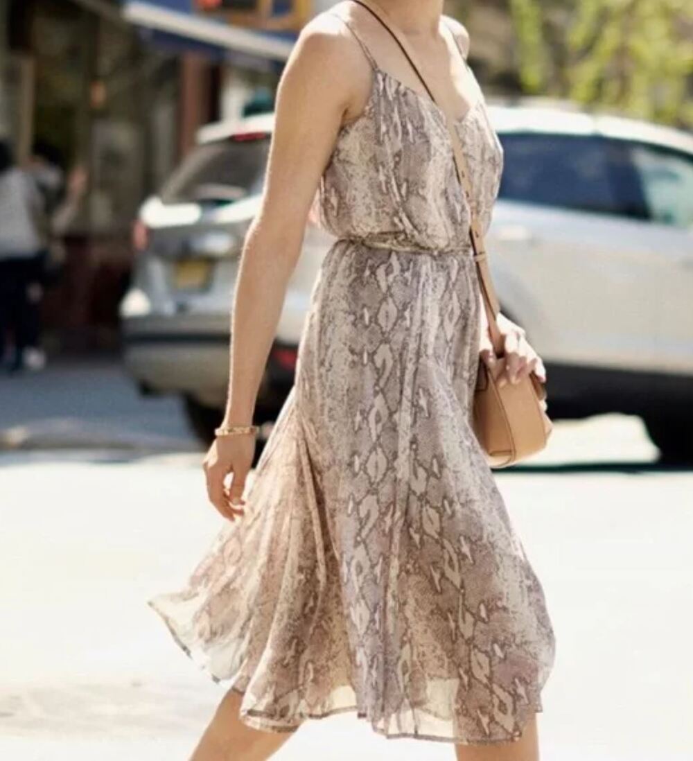 Banana Republic Snake Print Belted Dress Knee Length sz XS Strappy Chiffon Flowy